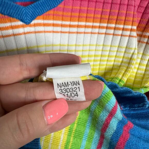 Tommy Hilfiger Women's V-Neck Rainbow Striped Long Sleeve Pullover Sweater Sz M‎ - Picture 4 of 6